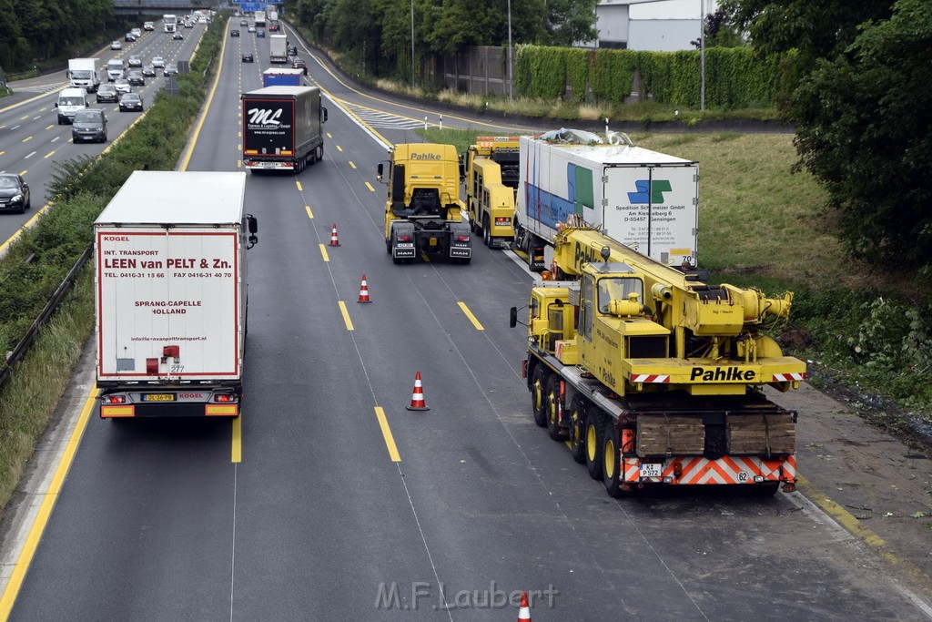 Schwerer VU A 3 Rich Oberhausen Hoehe AK Leverkusen P889.JPG - Miklos Laubert